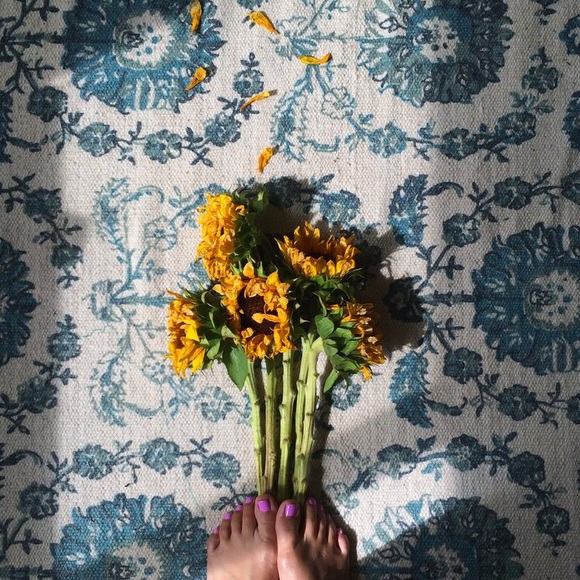 Meet Your Posher - Picture 2 of 7